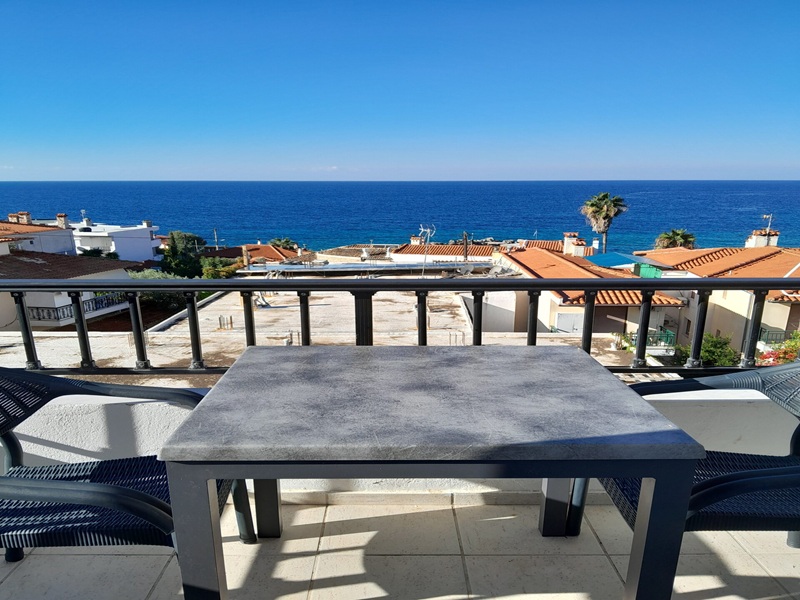 hotel-celestial-blue-lutra-mayak-tours-6-scaled